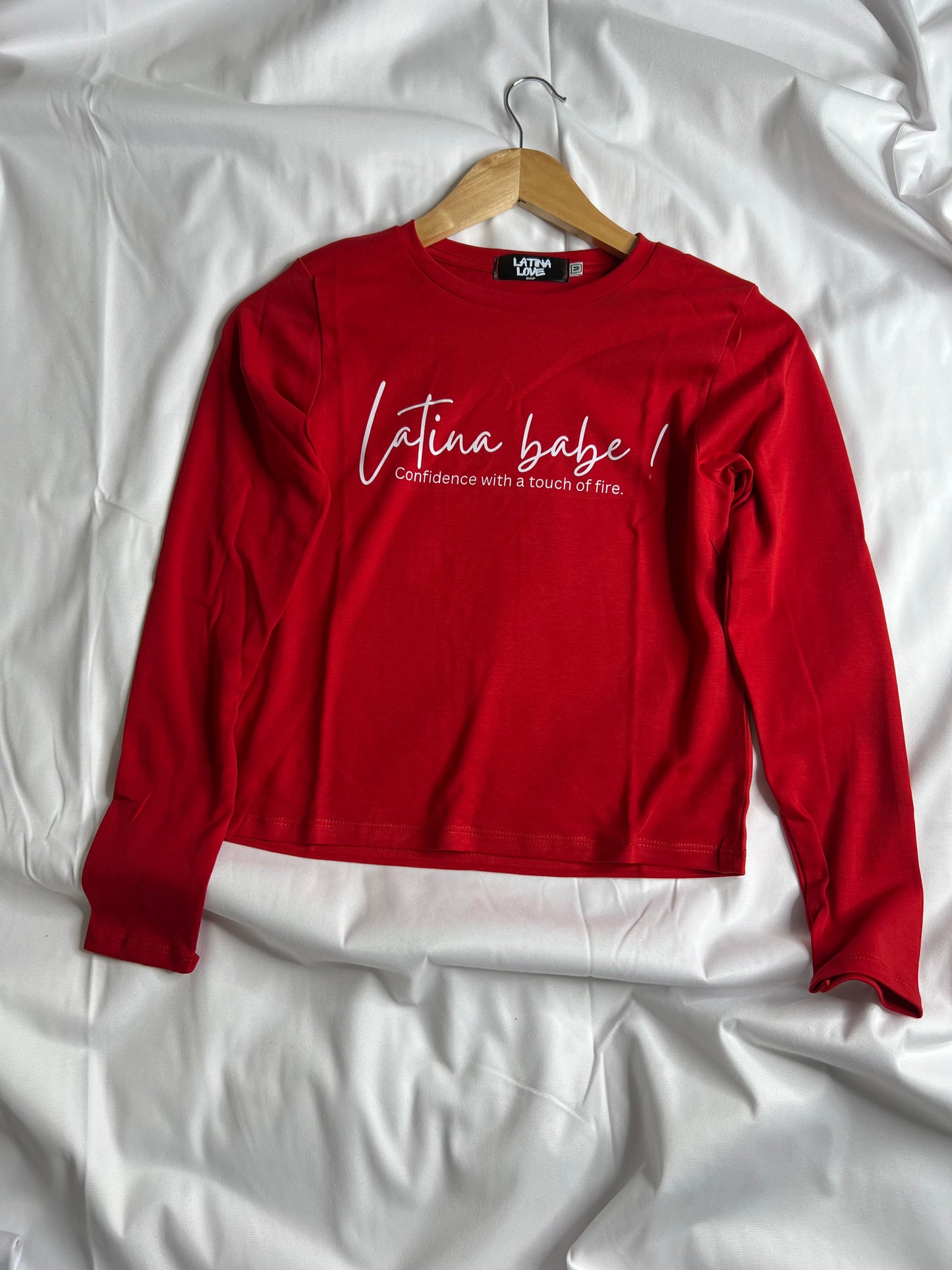 Latina babe T-shirt long sleeve